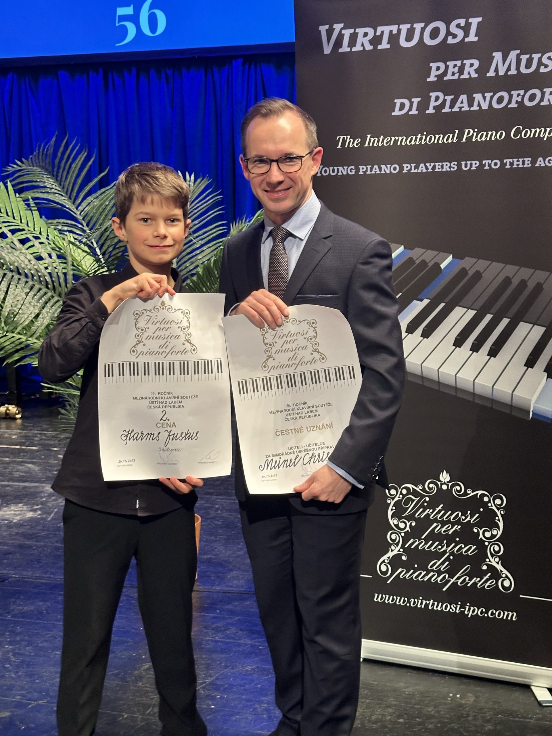 2. Preis bei internationalem Klavierwettbewerb